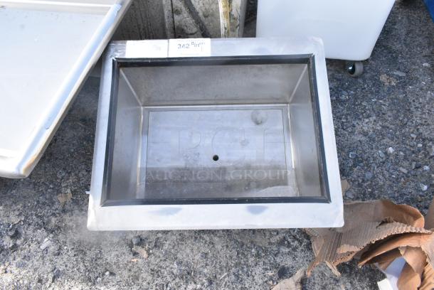 BRAND NEW SCRATCH AND DENT! Stainless Steel Drop In - Image 1 of 4