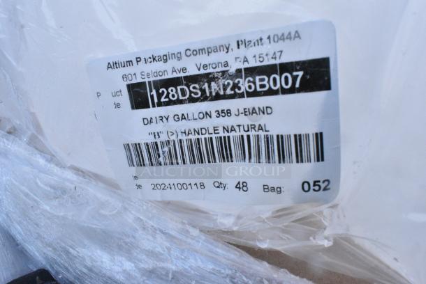 BRAND NEW SCRATCH AND DENT! Pallet Lot of Clear Poly Dairy Gallons - Image 4 of 4