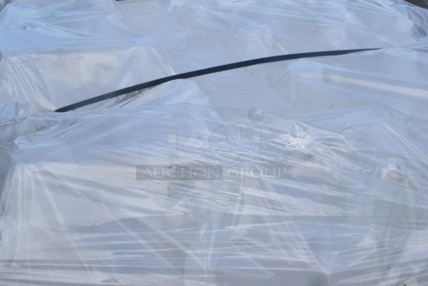 BRAND NEW SCRATCH AND DENT! Pallet Lot of 128DS1N236B007 Clear Poly Dairy Gallons - Image 3 of 5