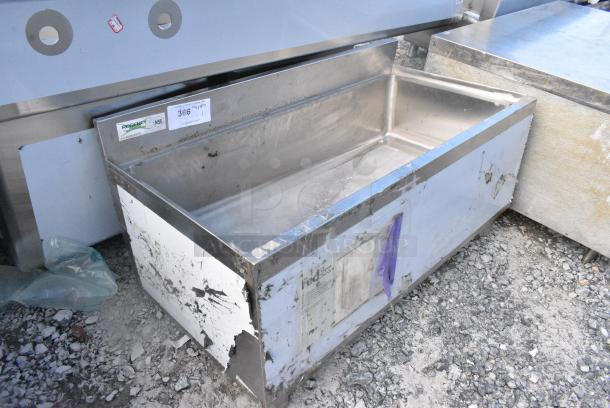 Regency 600IB1836CP 18" x 36" Underbar Ice Bin with 7 Circuit Post-Mix Cold Plate and Bottle Holders - 79 lb. - Image 2 of 4