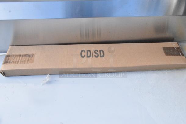 BRAND NEW SCRATCH AND DENT! Regency 600DDT72R 16 Gauge 6' Soiled / Dirty Dish Table - Right Drainboard - Image 4 of 5