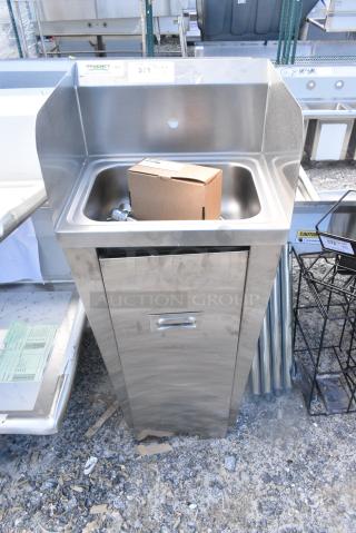 BRAND NEW SCRATCH AND DENT! Regency 600HS17FTPSP 17" x 15" Hands-Free Hand Sink with Pedestal Base and Side Splashes