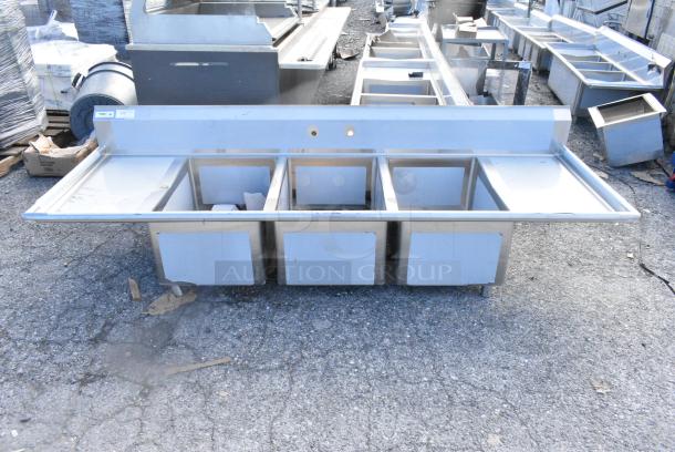 BRAND NEW SCRATCH AND DENT! Regency 600S32030220 Stainless Steel 3 Bay Sink w/ Dual Drain Boards. - Image 1 of 5