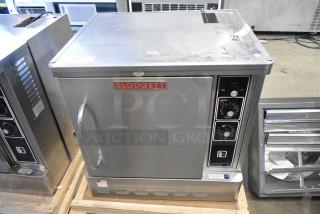 BRAND NEW SCRATCH AND DENT! 2024 Blodgett DFG-50 Premium Series Natural Gas Single Deck Half Size Convection Oven with Draft Diverter. 27,500 BTU