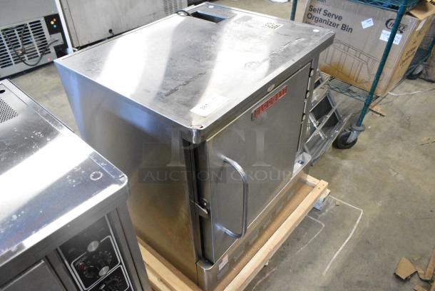 BRAND NEW SCRATCH AND DENT! 2024 Blodgett DFG-50 Premium Series Natural Gas Single Deck Half Size Convection Oven with Draft Diverter. 27,500 BTU - Image 3 of 8