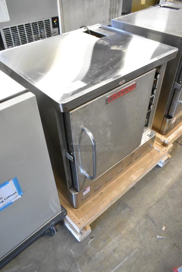 BRAND NEW SCRATCH AND DENT! 2024 Blodgett DFG-50 Premium Series Natural Gas Single Deck Half Size Convection Oven with Draft Diverter. 27,500 BTU - Image 2 of 7