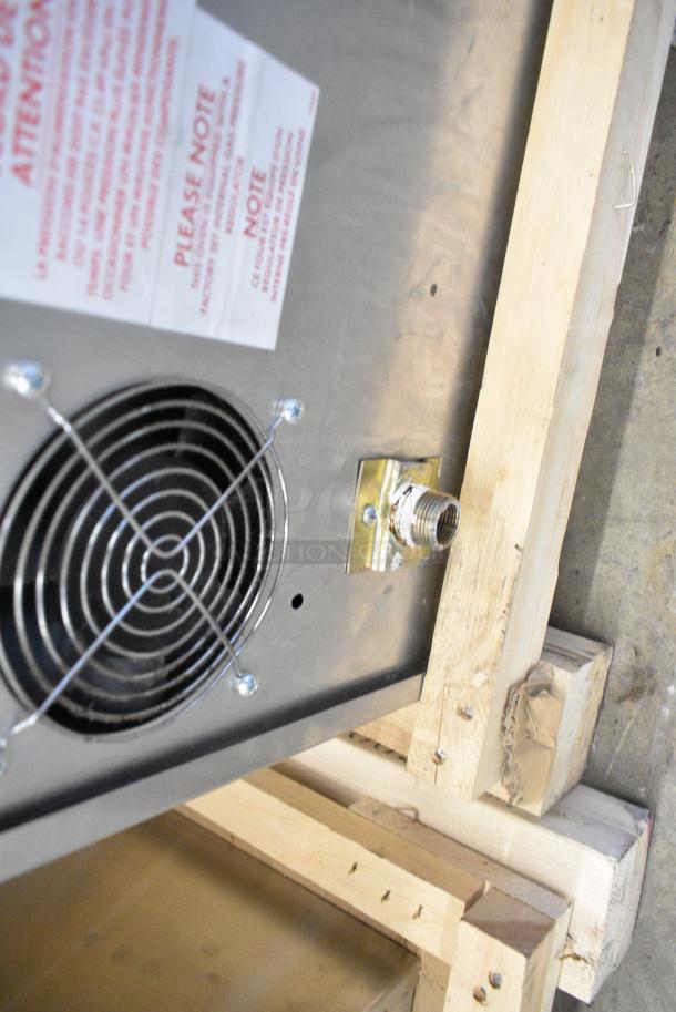 BRAND NEW SCRATCH AND DENT! 2024 Blodgett DFG-50 Premium Series Natural Gas Single Deck Half Size Convection Oven with Draft Diverter. 27,500 BTU - Image 5 of 7