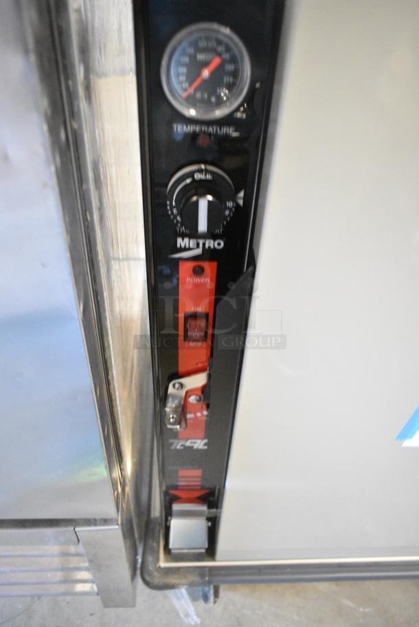 BRAND NEW SCRATCH AND DENT! 2023 Metro TC90BB FlavorHold Series Half Height Heated Holding Cabinet with Bumper - Holds Nine 18" x 26" Bun Pans. 120 Volts, 1 Phase. Tested and Working! - Image 4 of 7