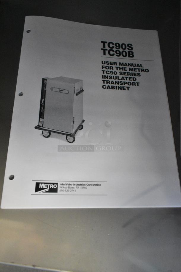 BRAND NEW SCRATCH AND DENT! 2023 Metro TC90BB FlavorHold Series Half Height Heated Holding Cabinet with Bumper - Holds Nine 18" x 26" Bun Pans. 120 Volts, 1 Phase. Tested and Working! - Image 6 of 7