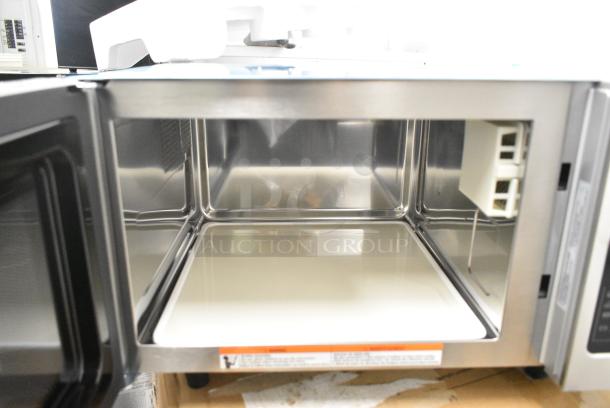 BRAND NEW SCRATCH AND DENT! 2024 Solwave 180MW1000D Stainless Steel Commercial Microwave with Dial Control. 120 Volts, 1 Phase. - Image 7 of 8