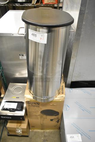 2 BRAND NEW SCRATCH AND DENT! Bunn TDO-5 Stainless Steel 5 Gallon Iced Tea Dispenser with Solid Plastic Lid. 2 Times Your Bid!