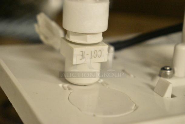White Countertop Unit - Image 4 of 5