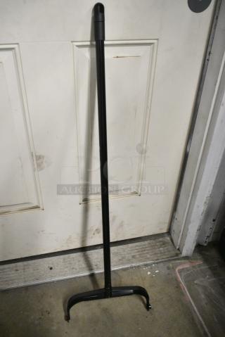 5 BRAND NEW SCRATCH AND DENT! Black Poly Dust Pan Handles. 5 Times Your Bid!