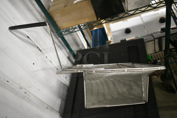 2 Metal Baskets for Fryer. 2 Times Your Bid! - Image 2 of 4