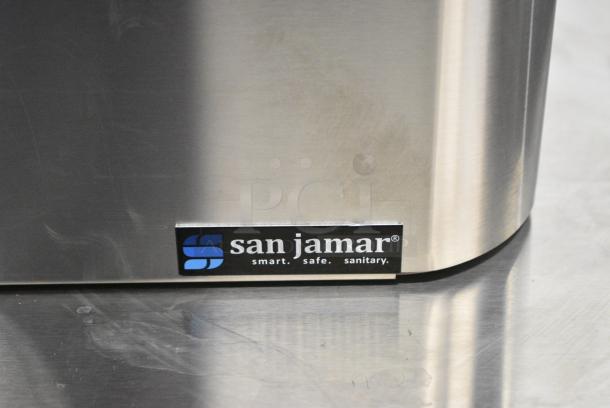 2 BRAND NEW SCRATCH AND DENT! Items Including San Jamar P4900 Bin w/ Pump. 2 Times Your Bid! - Image 4 of 6