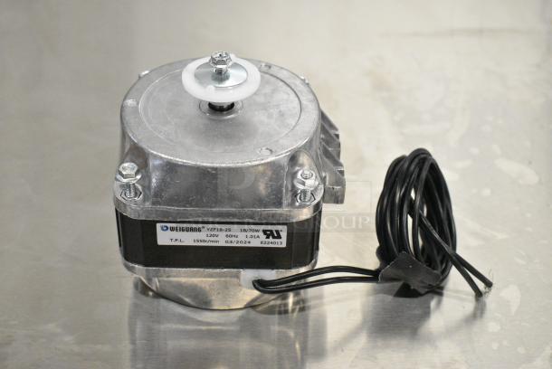 2 BRAND NEW SCRATCH AND DENT! Items Including 19386207 Avantco 19386207 Condenser Fan Motor for BCF Series and 750PRSVU Waterloo Pet Grooming 2.6 GPM Angled Spray Valve with 1/4" NPT Male Connection. 2 Times Your Bid ! - Image 3 of 8