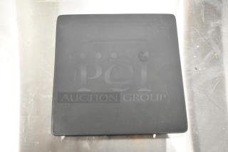 4 BRAND NEW SCRATCH AND DENT! Acopa Black Ceramic Square Plates. 4 Times Your Bid!