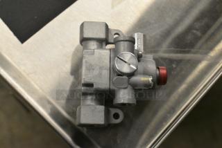 BRAND NEW! TS11J-3211-1-0 2426D Metal Unit