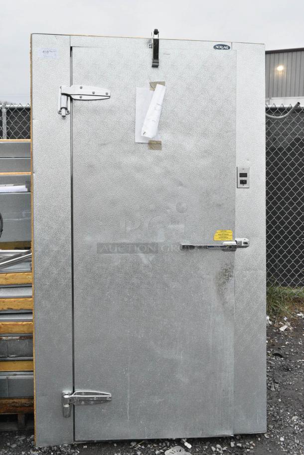 6'x10' Norlake SELF CONTAINED Walk In Box w/ Floor, Heatcraft PTN104H6BE 208-530 Volts, 1 Phase Compressor and SA18-53B-AE 115 Volt, 1 Phase Evaporator Fan. Information Provided By The Consignor But Not Verified By PCI Auctions. Picture of the Unit Before Removal Is Included In the Listing. - Image 12 of 16
