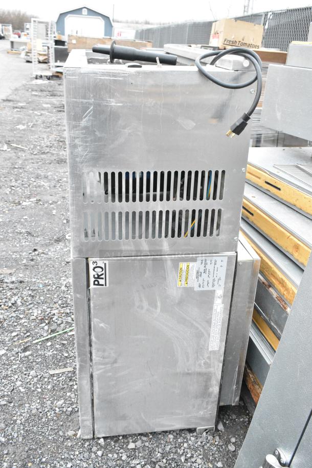 6'x10' Norlake SELF CONTAINED Walk In Box w/ Floor, Heatcraft PTN104H6BE 208-530 Volts, 1 Phase Compressor and SA18-53B-AE 115 Volt, 1 Phase Evaporator Fan. Information Provided By The Consignor But Not Verified By PCI Auctions. Picture of the Unit Before Removal Is Included In the Listing. - Image 14 of 16