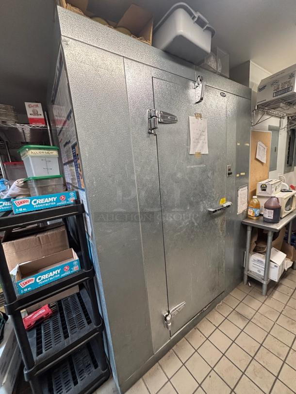 6'x10' Norlake SELF CONTAINED Walk In Box w/ Floor, Heatcraft PTN104H6BE 208-530 Volts, 1 Phase Compressor and SA18-53B-AE 115 Volt, 1 Phase Evaporator Fan. Information Provided By The Consignor But Not Verified By PCI Auctions. Picture of the Unit Before Removal Is Included In the Listing. - Image 1 of 16