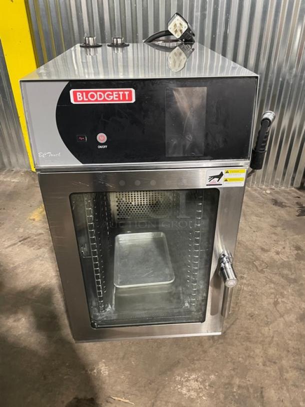 Sweet! Blodgett Commercial Stainless Steel Electric Powered Boilerless Mini Size Combi Oven! With Built In Pan Holding Rack! With Android-Based Touch Screen Controls! With Hand Shower Attachment! Model: BLCT-10E SN: 011918BT115S! 208V 3 Phase! On Legs! Working When Removed! - Image 1 of 11