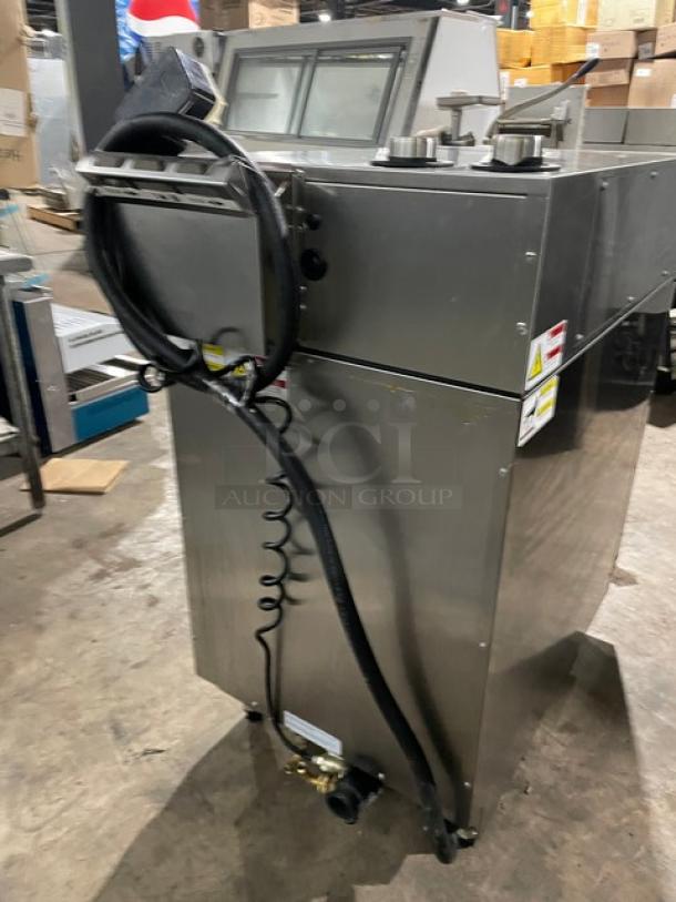 Sweet! Blodgett Commercial Stainless Steel Electric Powered Boilerless Mini Size Combi Oven! With Built In Pan Holding Rack! With Android-Based Touch Screen Controls! With Hand Shower Attachment! Model: BLCT-10E SN: 011918BT115S! 208V 3 Phase! On Legs! Working When Removed! - Image 4 of 11