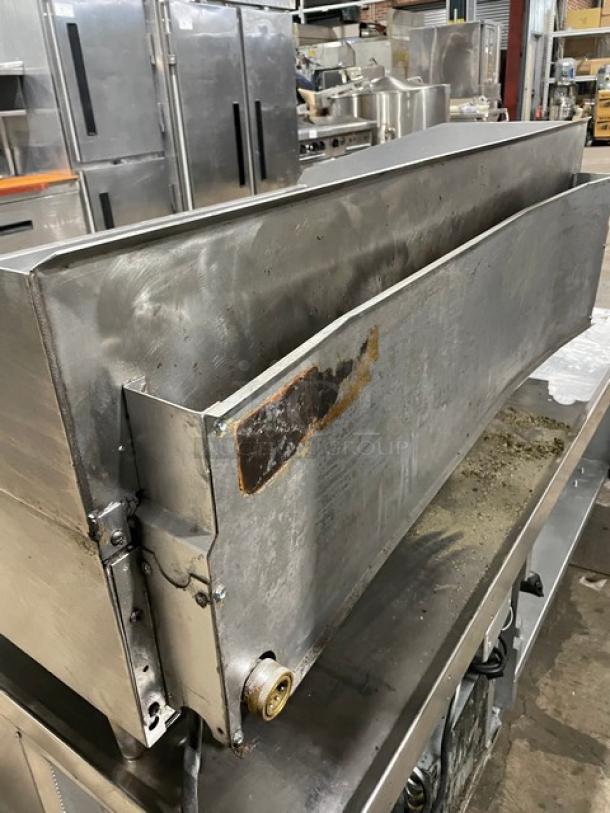 Great! Lang Commercial Stainless Steel Natural Gas Powered Countertop Highly Polished Chrome Top Mirror Shine Flat Griddle! With Thermostatic Controls! Model: 148SC-NAT-SH SN: GT2481218A0011! On Legs! - Image 4 of 10