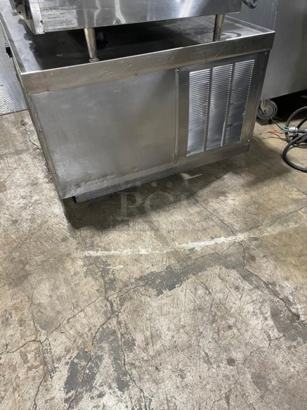 Delfield Commercial Stainless Steel 2 Drawer Refrigerated Chef Base! With Enclosed Storage Space Underneath! Model: 17C52P SN: 1703150002864! 115V 1 Phase! On Casters! - Image 3 of 8