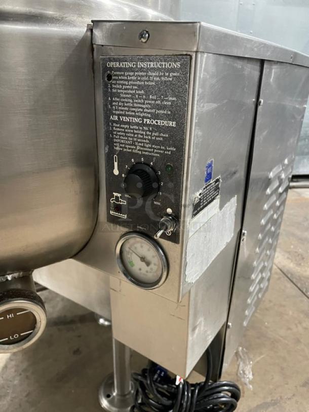 WOW! Cleveland Range Commercial Slef Contained Stainless Steel Natural Gas Powered 40LB Stationary Steam Kettle! With Knob & Faucet! Model: KGL-40 SN: WT2697-93E-01! On Legs! - Image 7 of 10