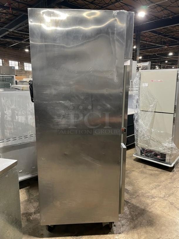 True Commercial Stainless Steel Dual Temp Half Door Refrigerator/Freezer Combo! With Wire Racks! Model: STA1DT-2HS SN: 8399619! 115V 1 Phase! On Casters! - Image 2 of 10