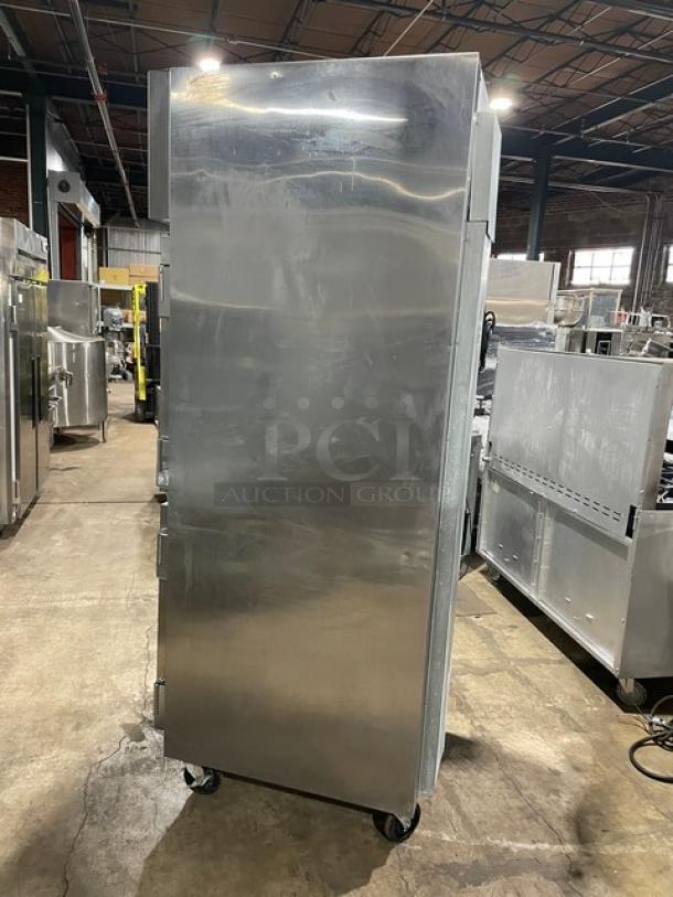 True Commercial Stainless Steel Dual Temp Half Door Refrigerator/Freezer Combo! With Wire Racks! Model: STA1DT-2HS SN: 8399619! 115V 1 Phase! On Casters! - Image 3 of 10