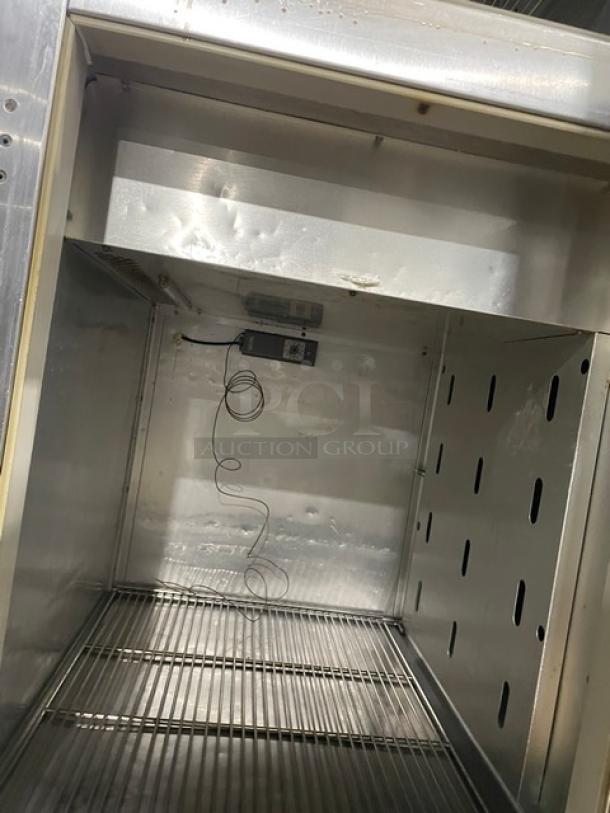 True Commercial Stainless Steel Dual Temp Half Door Refrigerator/Freezer Combo! With Wire Racks! Model: STA1DT-2HS SN: 8399619! 115V 1 Phase! On Casters! - Image 7 of 10