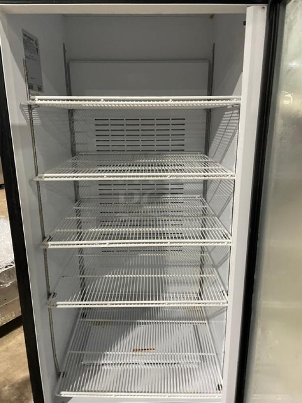 Universal Nolin By Beverage-Air Commercial Black Single Glass Door Reach In Refrigerator Merchandiser! With Poly Coated Wire Racks! Model: MC750-1 SN: 1609S12522! - Image 5 of 7