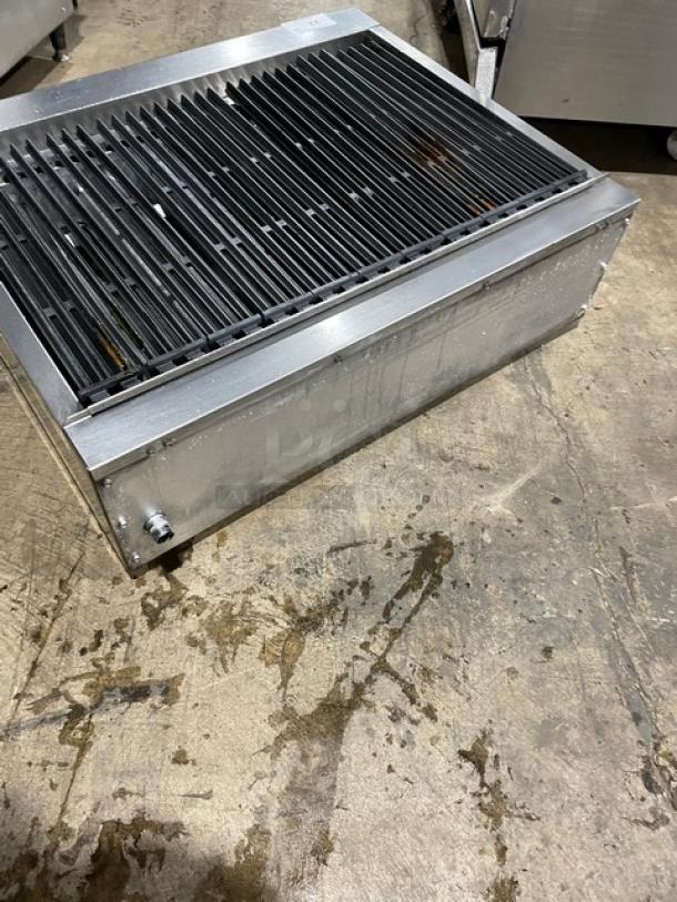 Nice! Radiance Series Commercial Stainless Steel Natural Gas Powered Countertop 36 Inch Char Broiler! With Cast Iron Burners! On Legs! - Image 4 of 8