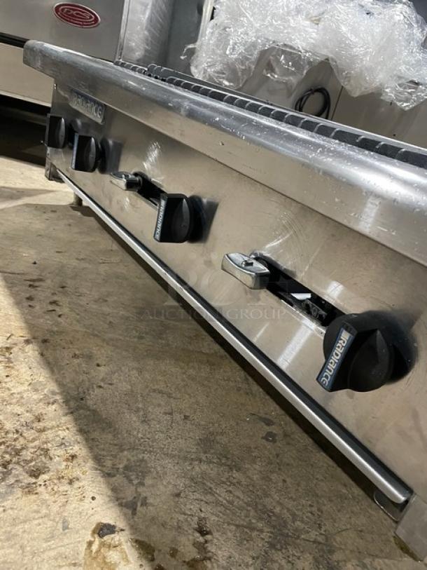 Nice! Radiance Series Commercial Stainless Steel Natural Gas Powered Countertop 36 Inch Char Broiler! With Cast Iron Burners! On Legs! - Image 6 of 8