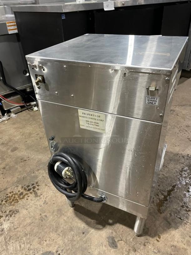 Wilbur Curtis IHop Style Gemini612 Series Commercial Stainless Steel Countertop Twin Coffee Brewer! With 2 Lower Warmers! Hot Water Dispenser! With Brew Funnels! Model: GEM612ILD1010 SN:10654103! 220V 1 Phase! On Legs! - Image 3 of 8
