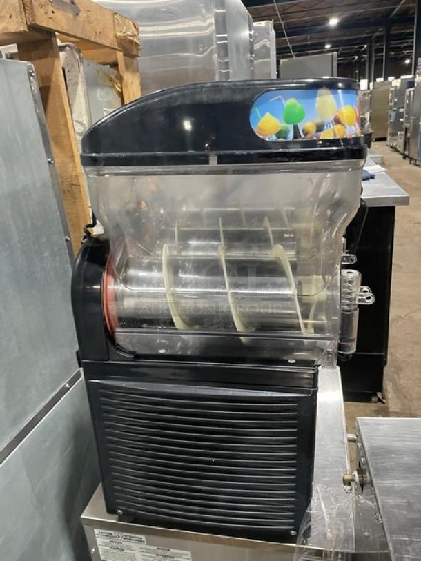 Omega Commercial Stainless Steel/Black Countertop Slushie/Smoothie Frozen Drink Machine! With 3 Clear Polycarbonate Mixing/Holding Containers! Model: OFS30 SN: 3FS16100070! 120V 1 Phase! - Image 3 of 8