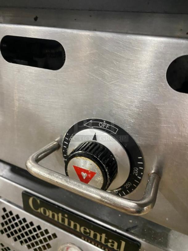 Vulcan Commercial Stainless Steel Natural Gas Powered 48" Mirror Shine Polished Top Flat Griddle! With Snap Action Thermostatic Controls! Model: MSA48-101! On Legs! - Image 7 of 9
