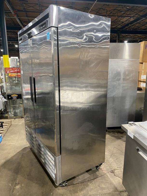Maxx Cold Commercial Stainless Steel Solid 2 Door Reach In Freezer! With Poly Coated Wire Racks! With Digital Control! Model: MCF-49FD! 115V 1 Phase! On Casters! Powers On But Does Not Get Down To Temp! - Image 4 of 9