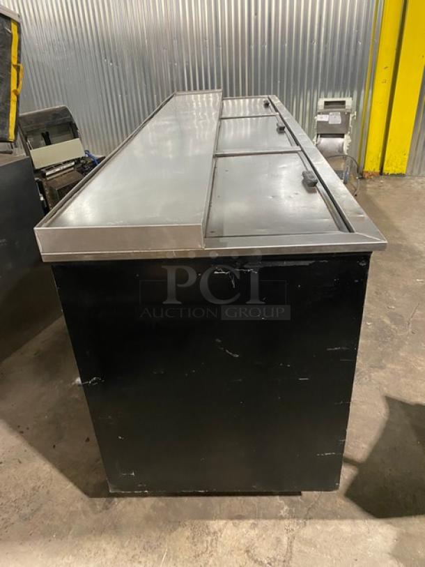 Migali Competitor Series Commercial Black Powder Coated Steel 95" Horizontal Bottle Cooler! With 3 Stainless Steel Sliding Lids! With Wire Rack Dividers! Model: HBC-95 SN: 2009020157! 115V 1 Phase! - Image 3 of 9