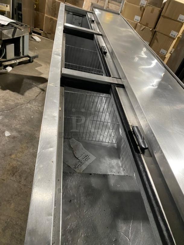Migali Competitor Series Commercial Black Powder Coated Steel 95" Horizontal Bottle Cooler! With 3 Stainless Steel Sliding Lids! With Wire Rack Dividers! Model: HBC-95 SN: 2009020157! 115V 1 Phase! - Image 6 of 9
