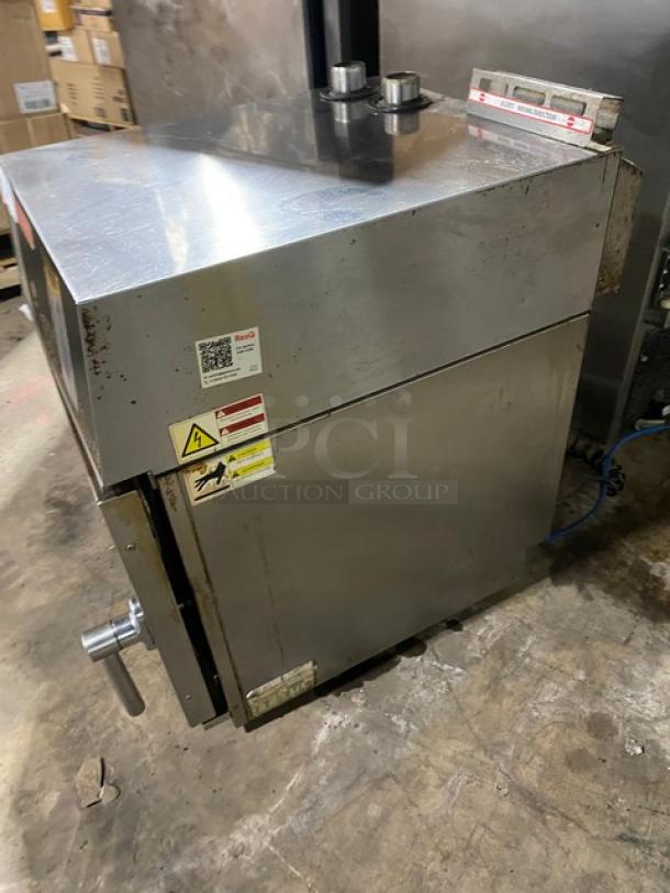 Blodgett BC Touch Series Commercial Stainless Steel Electric Powered Boilerless Mini Size Combi Oven! With Touchscreen Controls! With Wire Oven Rack! With Hand Shower Attachment! Model: BLCT23E SN: 032417BR131S! - Image 3 of 10