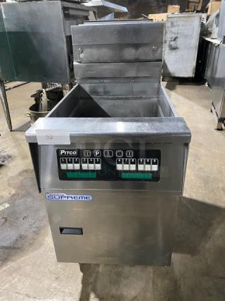 Pitco Solstice Supreme Series Commercial Stainless Steel Natural Gas Powered 75Lb Deep Fat Fryer! Enerygy Star Certified! With Backsplash & Fryer Basket Hanger! Model: SSH75 SN: G18CB091288! 115V! On Casters! Working When Removed!