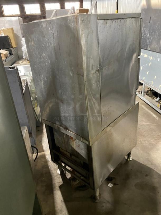 Vulcan VSX Boiler Base Series Commercial Stainless Steel Natural Gas Powered Dual Compartment Convection Steamer! With Built In Pan Holding Rack! Model: VSX24G SN: 27-1143126! 120V 1 Phase! On Legs! - Image 4 of 10