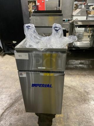 Imperial Commercial Stainless Steel Natural Gas Powered Deep Fat Fryer! With Back Splash & Fryer Basket Hanger! With New Frying Baskets! Model: FS-50 SN: 08147922! On Casters!