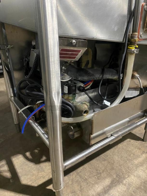 Noble Warewashing Commercial Stainless Steel Low Temperature Single Rack Glass/Dishwasher! Energy Star Certified! Model: WAREWASHING DG SN: 18F360718! 115V 1 Phase! On Legs! - Image 9 of 10