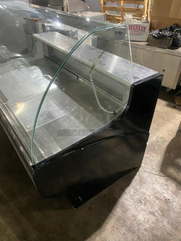 Docriluc Commercial Refrigerated Curved Front Glass Bakery/Meat Deli Display Case! With Rear Sliding Doors! With Stainless Steel Worktop! With Refrigerated Under Storage! 110V! - Image 3 of 9