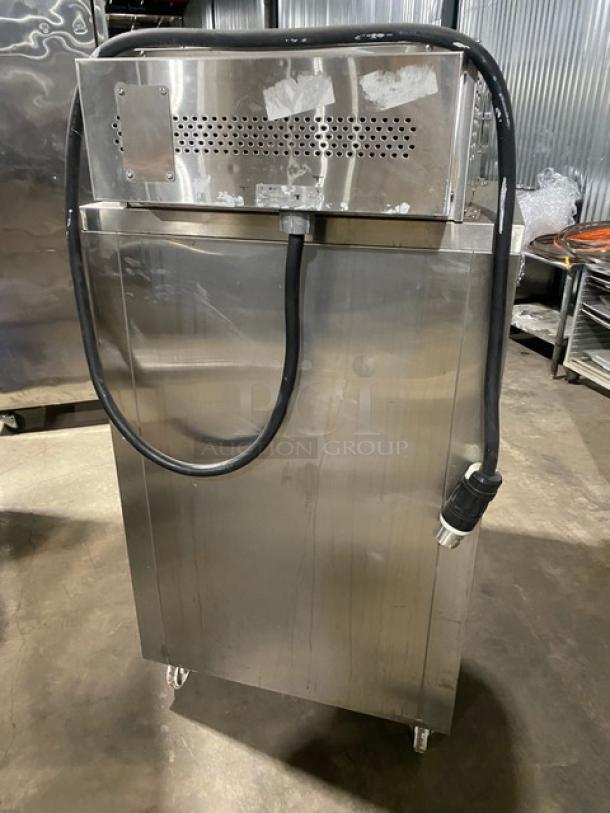 Carter-Hoffmann Commercial Stainless Steel Electric Powered Rethermalizer/Food Warming Cabinet! With Built In Pan Holding Rack! Model: RTH18N4 SN: 318347! 208V 3 Phase! On Casters! - Image 4 of 8