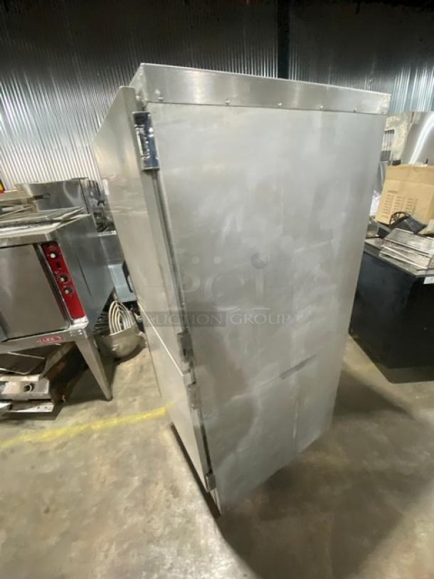 Metro Flavor Hold Series Commercial Single Section Half Door Insulated Food Warmer/Proofing Cabinet! With Built In Pan Racks! Model: HM2000 SN: H20W-29180! 120V! On Casters! - Image 2 of 10